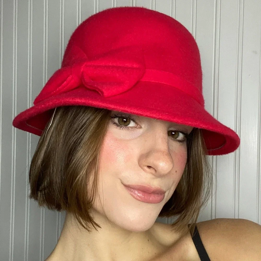 NWT Vintage Style Red Felt Cloche Structured Hat Bow Retro Elegant Coquette